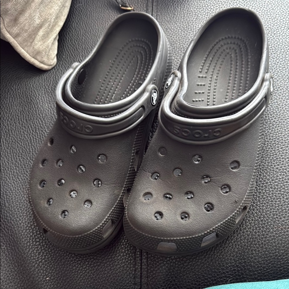 CROCS Black Comfort Clogs